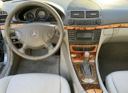 MERCEDES BENZ E 200 2007
