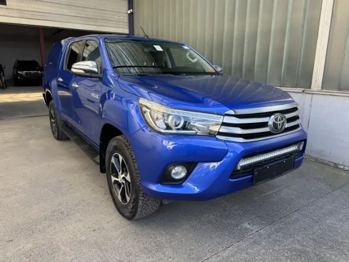 TOYOTA HILUX 2017