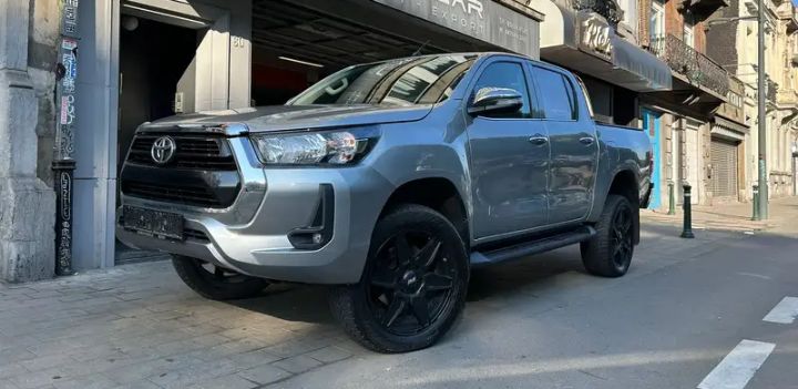 TOYOTA HILUX 2021