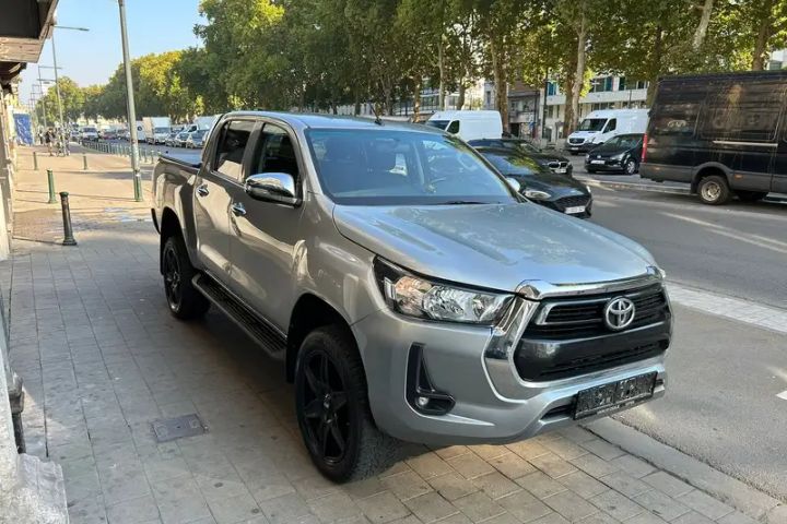 TOYOTA HILUX 2021