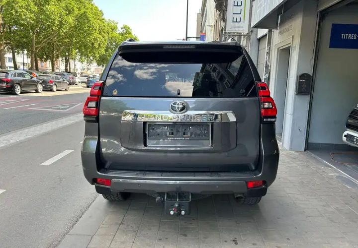 TOYOTA LAND CRUISER 2018