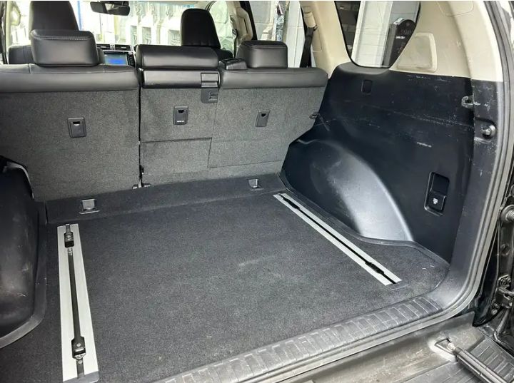 TOYOTA LAND CRUISER 2018