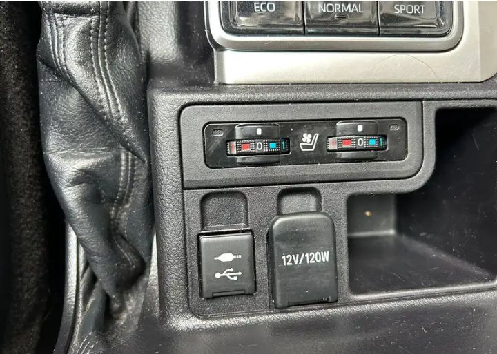 TOYOTA LAND CRUISER 2018