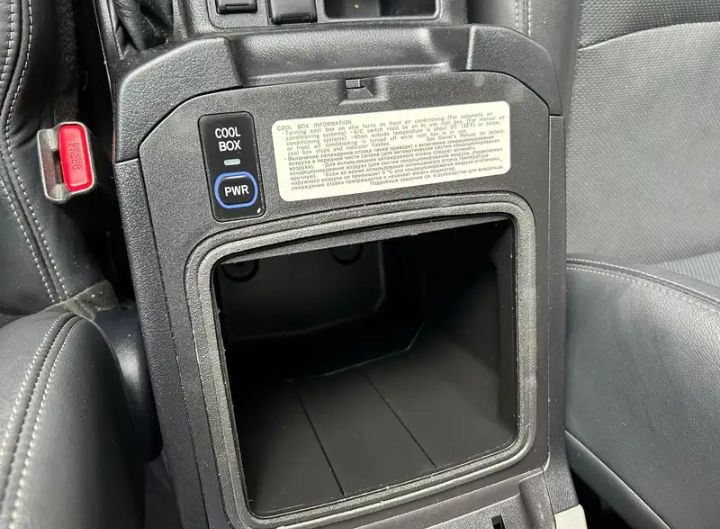 TOYOTA LAND CRUISER 2018