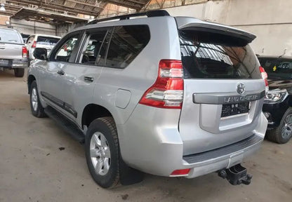 TOYOTA LAND CRUISER 2015