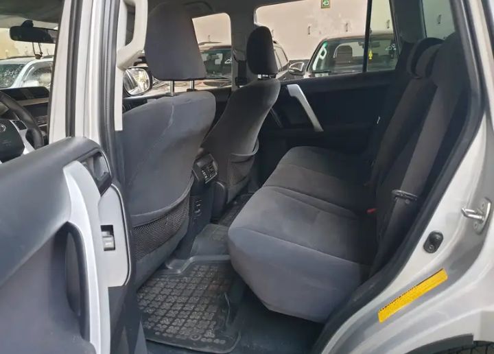 TOYOTA LAND CRUISER 2015