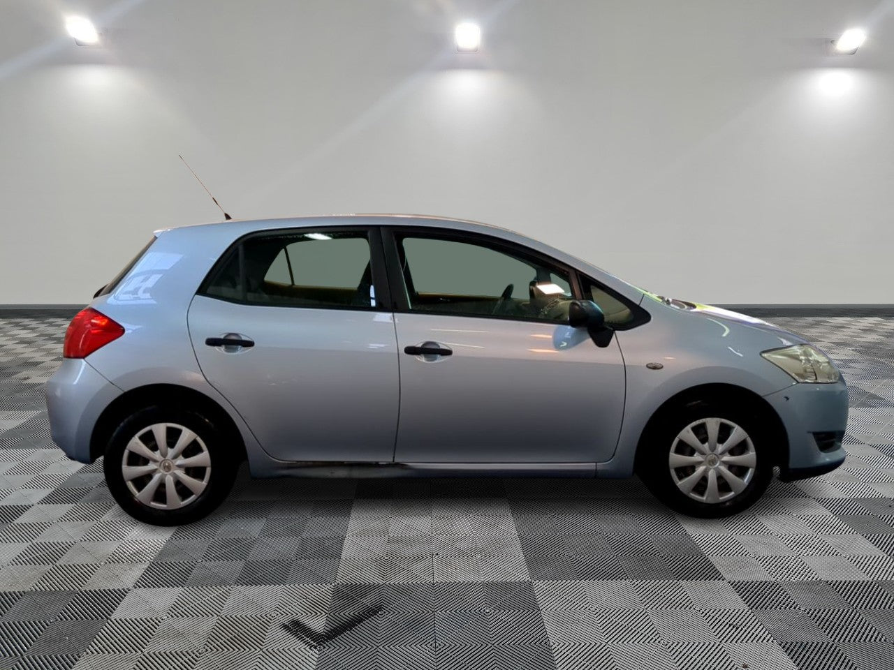 TOYOTA AURIS D4D 2010