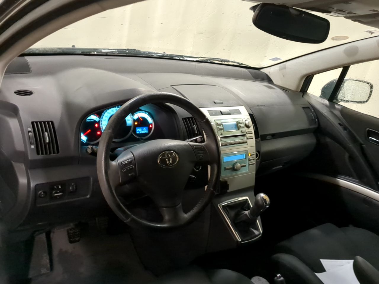 TOYOTA COROLLA VERSO D4D 2007