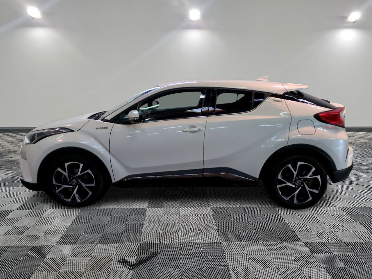 TOYOTA C-HR 2018