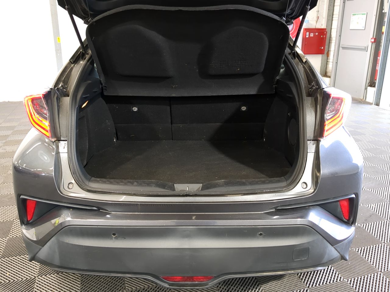 TOYOTA C-HR HYBRID 2019