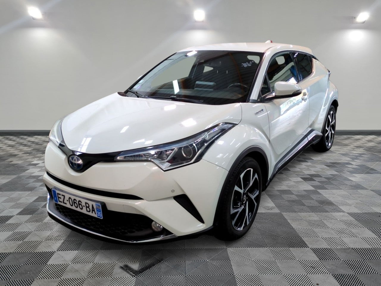 TOYOTA C-HR 2018