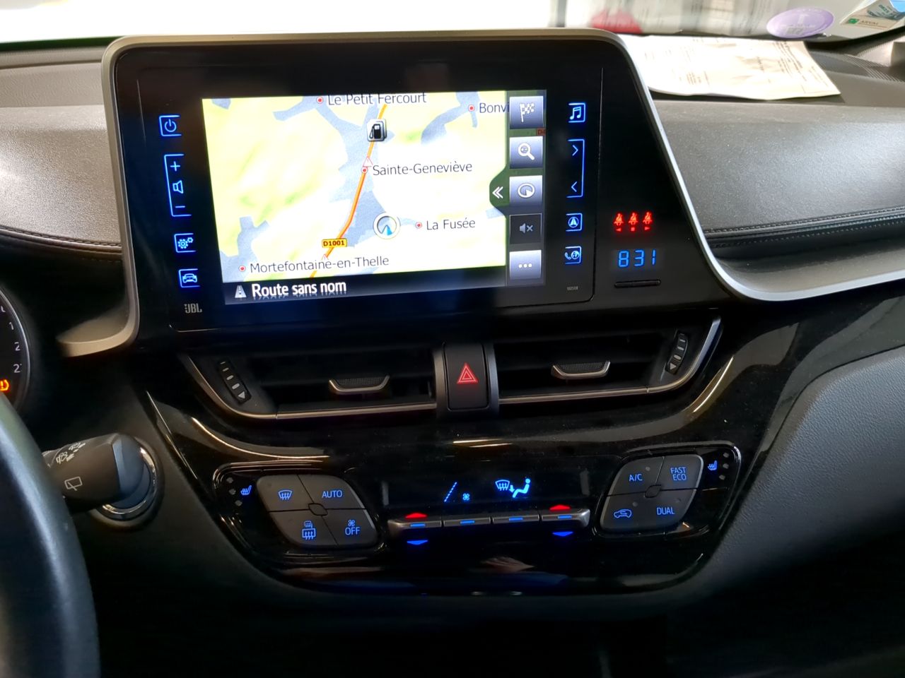 TOYOTA C-HR HYBRID 2019