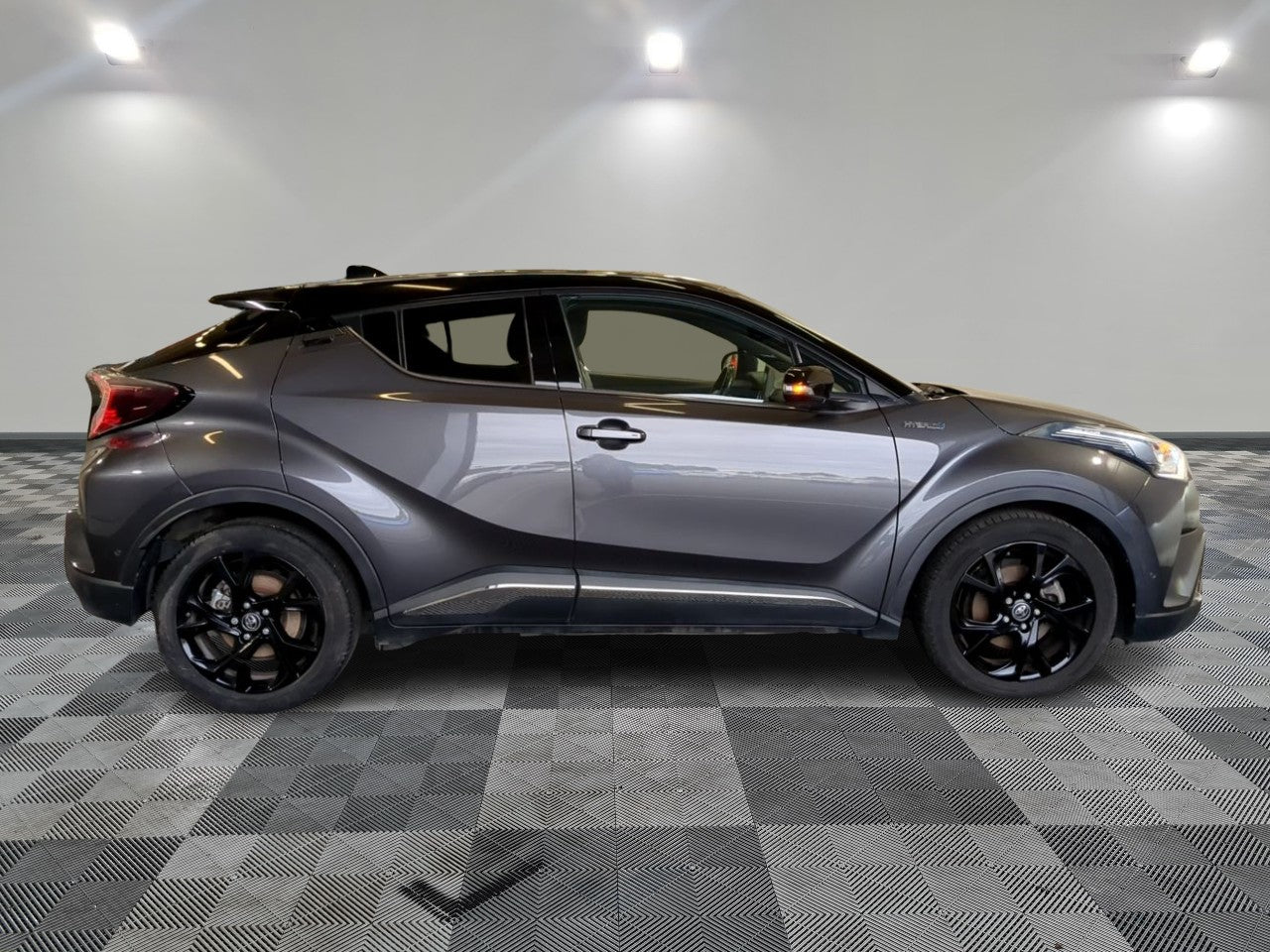 TOYOTA C-HR HYBRID 2019