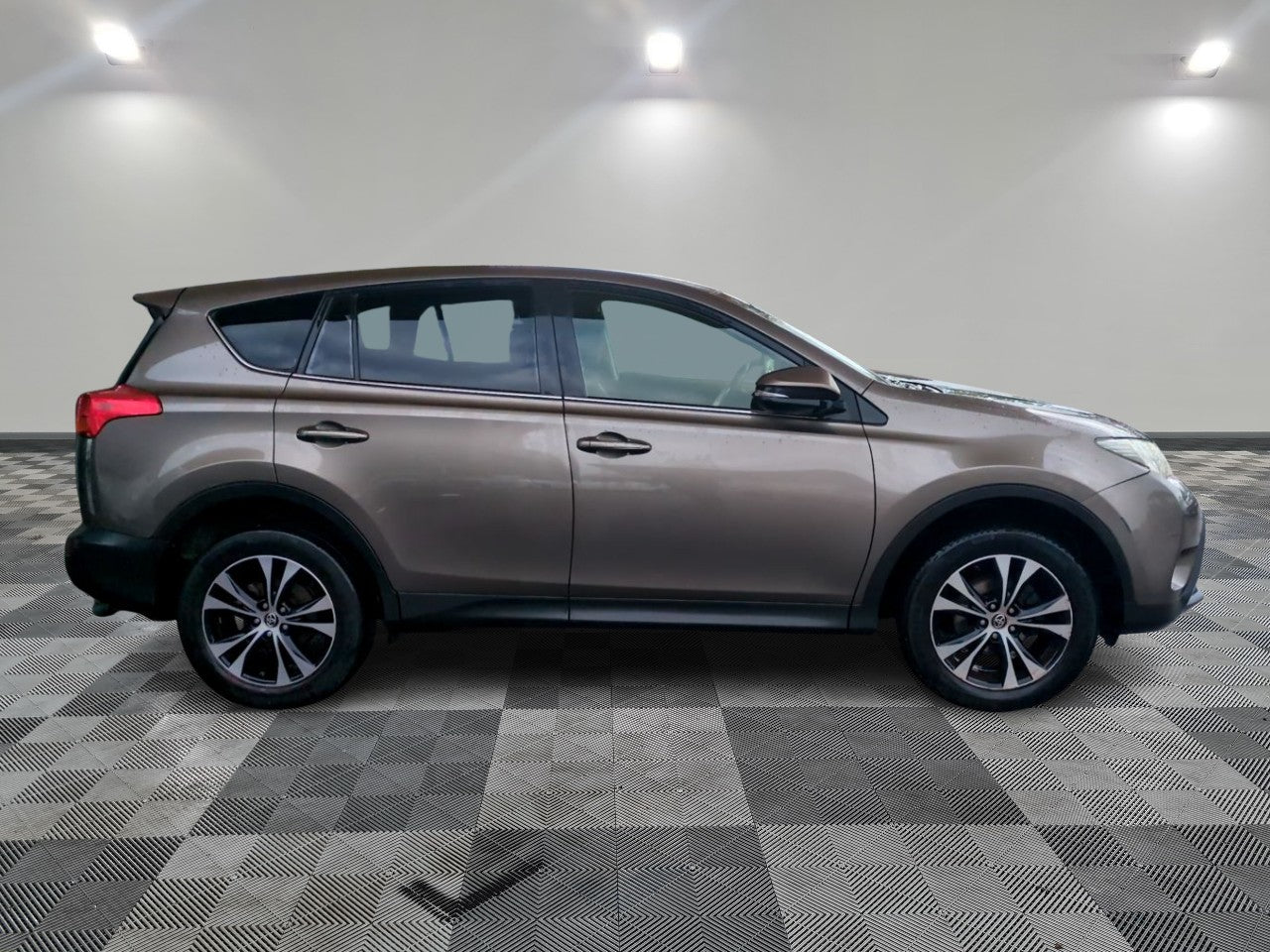 TOYOTA RAV4 2015 D4D