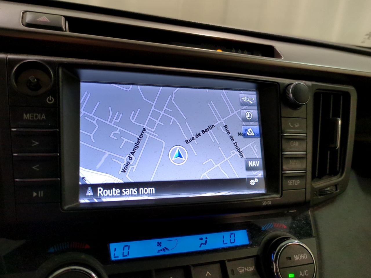 TOYOTA RAV4 2016 D4D