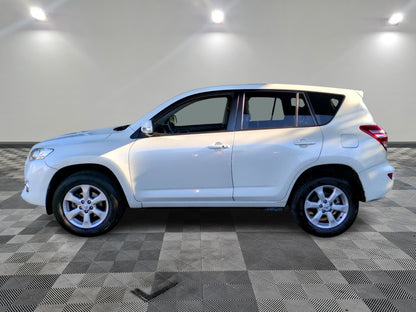 TOYOTA RAV4 2012 D4D