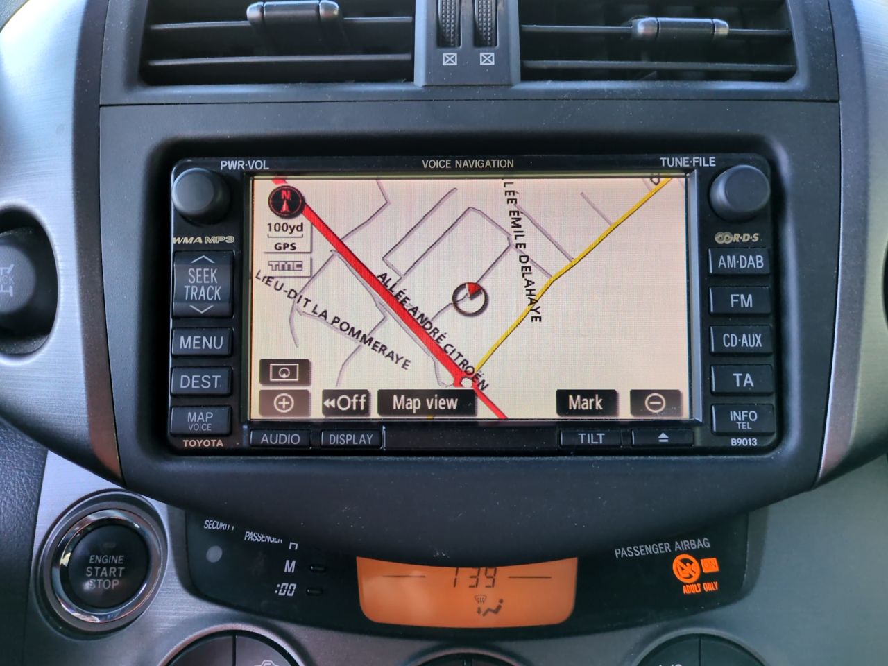 TOYOTA RAV4 2012 D4D