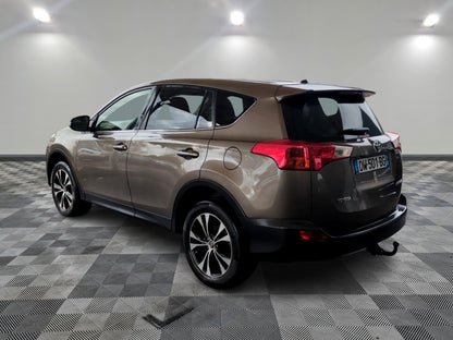 TOYOTA RAV4 2015 D4D