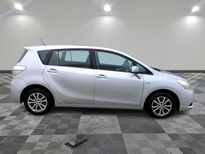 TOYOTA VERSO D4D 2011