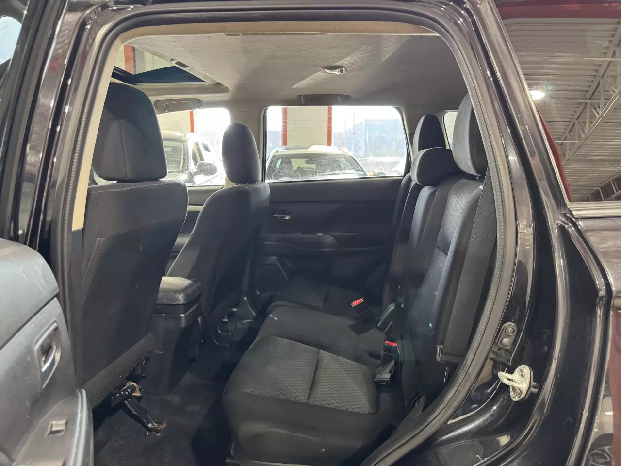 MITSUBISHI OUTLANDER 2014