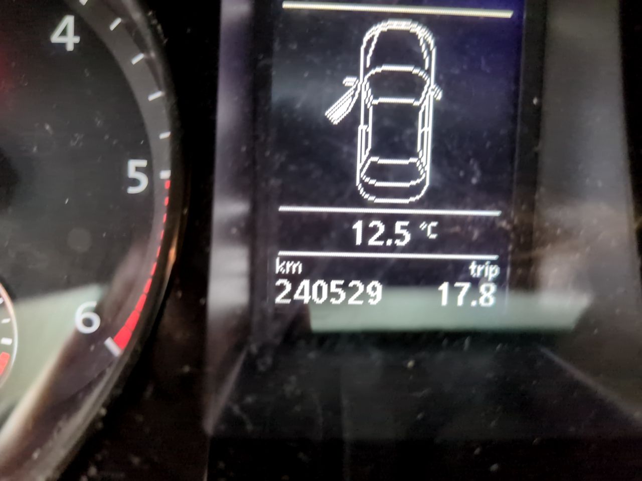 VOLKSWAGEN PASSAT 2012