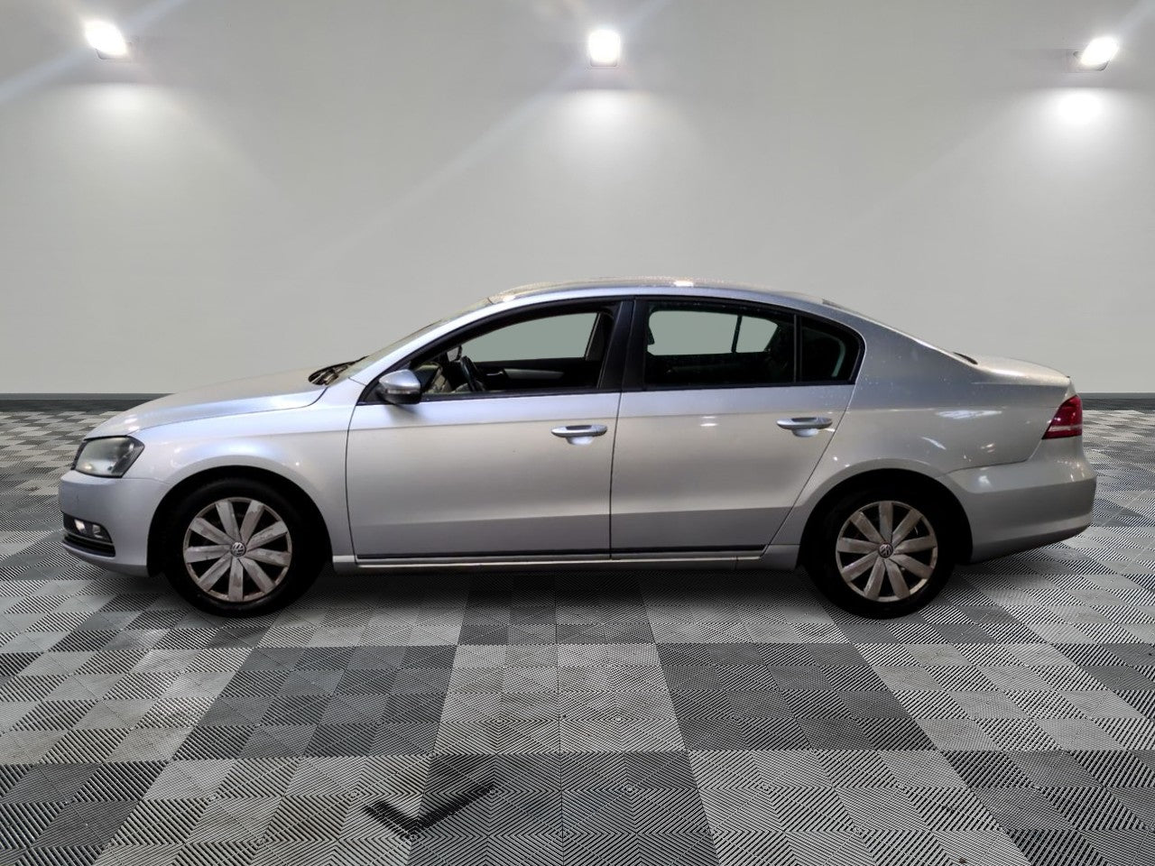 VOLKSWAGEN PASSAT 2012