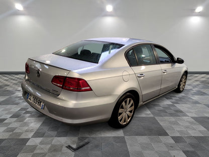 VOLKSWAGEN PASSAT 2012