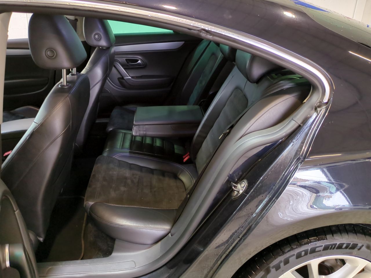 VOLKSWAGEN PASSAT CC 2010