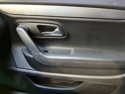 VOLKSWAGEN PASSAT CC 2011