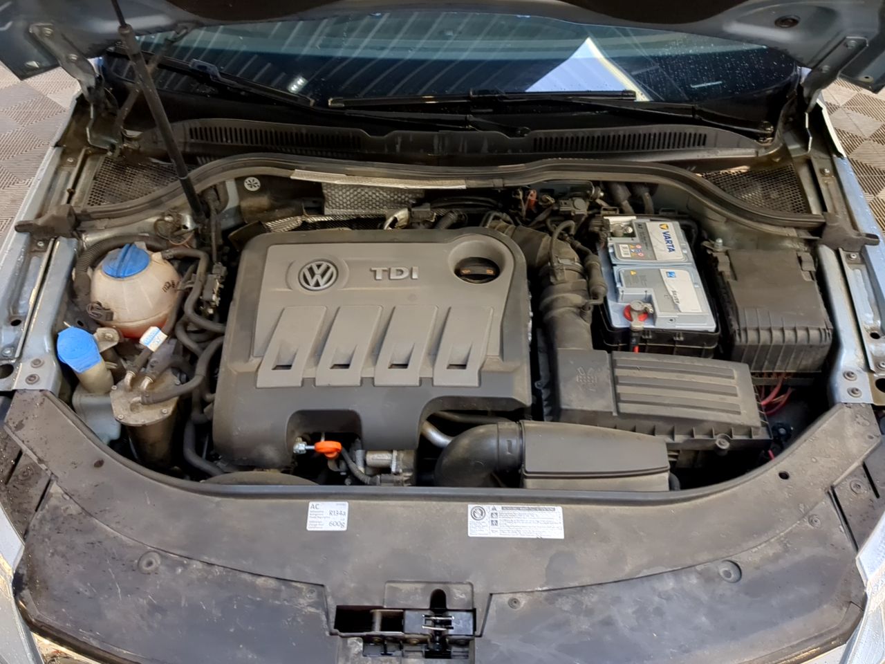 VOLKSWAGEN PASSAT CC 2011