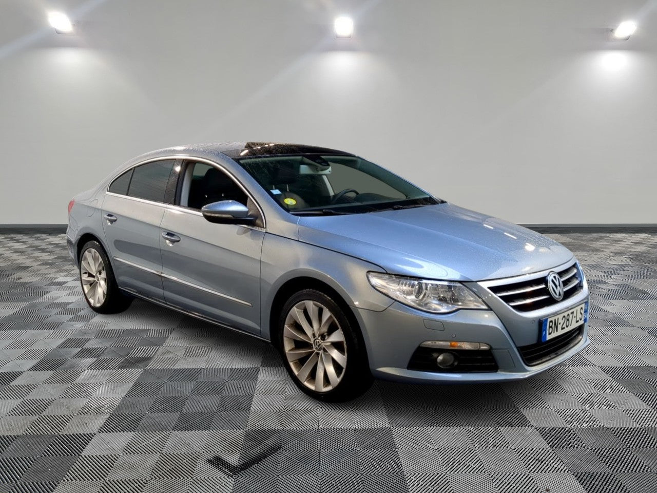 VOLKSWAGEN PASSAT CC 2011