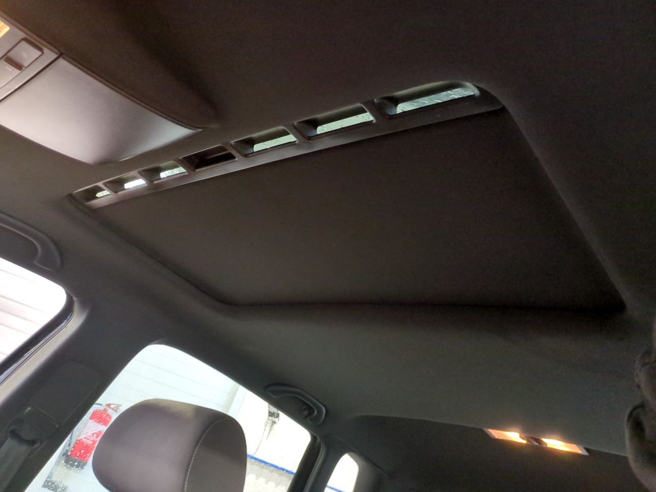 VOLKSWAGEN TOURAN 2009