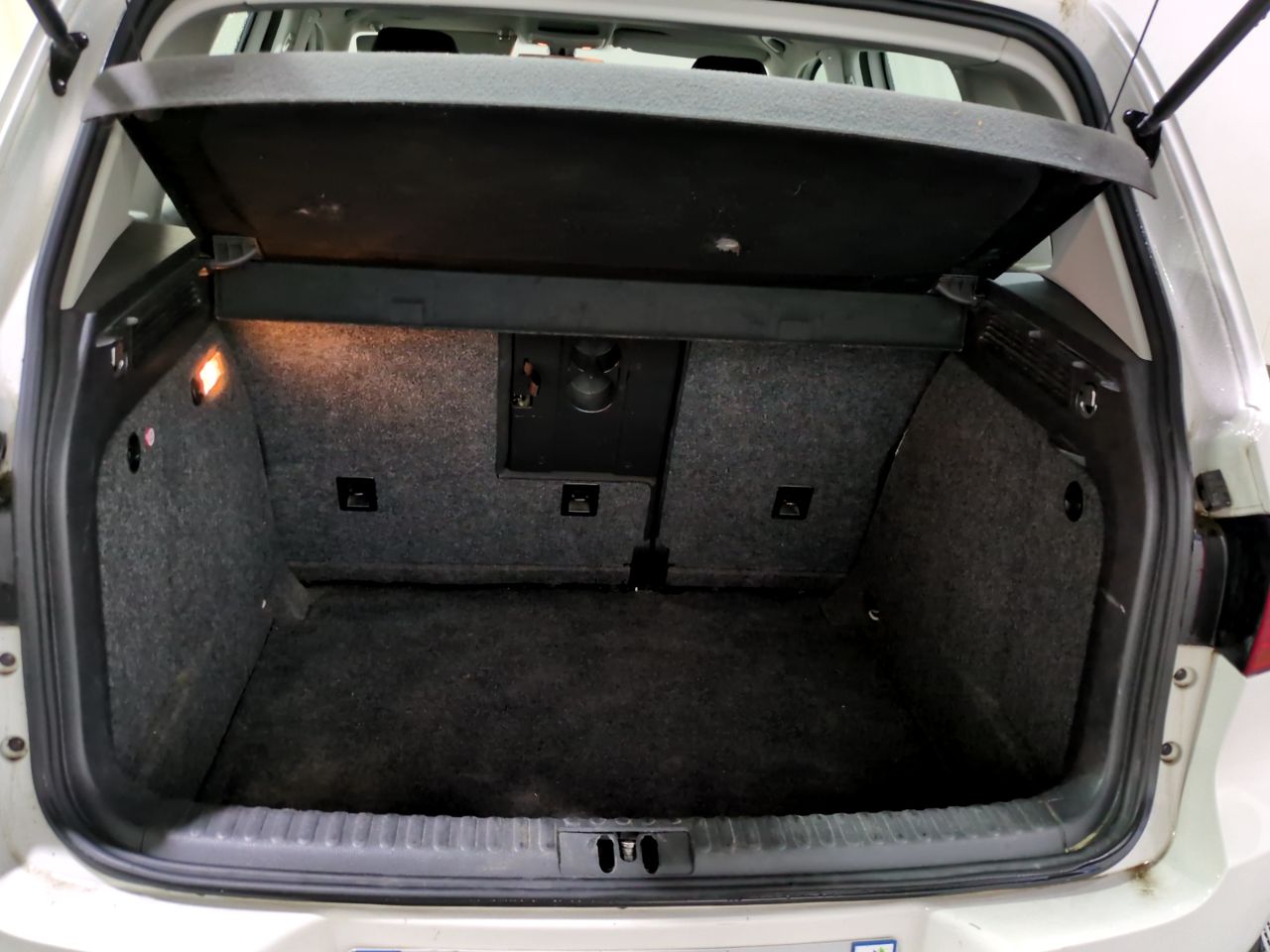 VOLKSWAGEN TIGUAN 2012