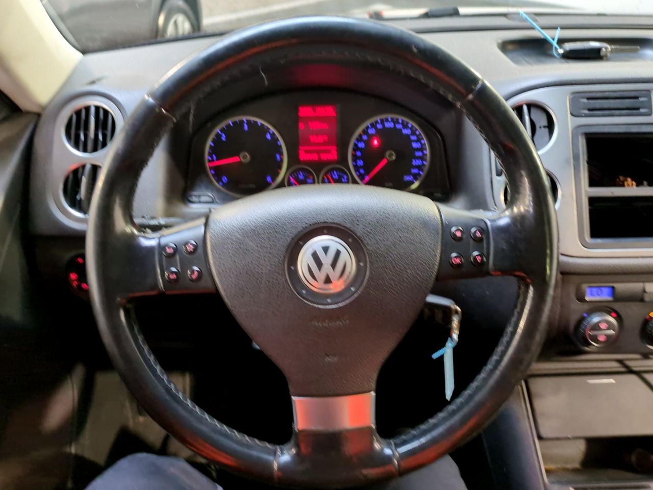 VOLKSWAGEN TIGUAN 2013