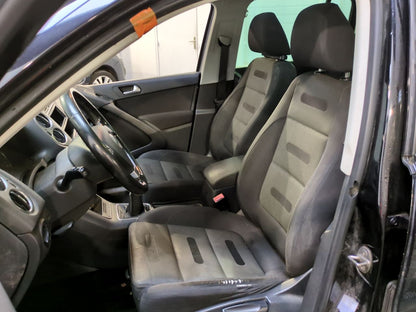 VOLKSWAGEN TIGUAN 2013