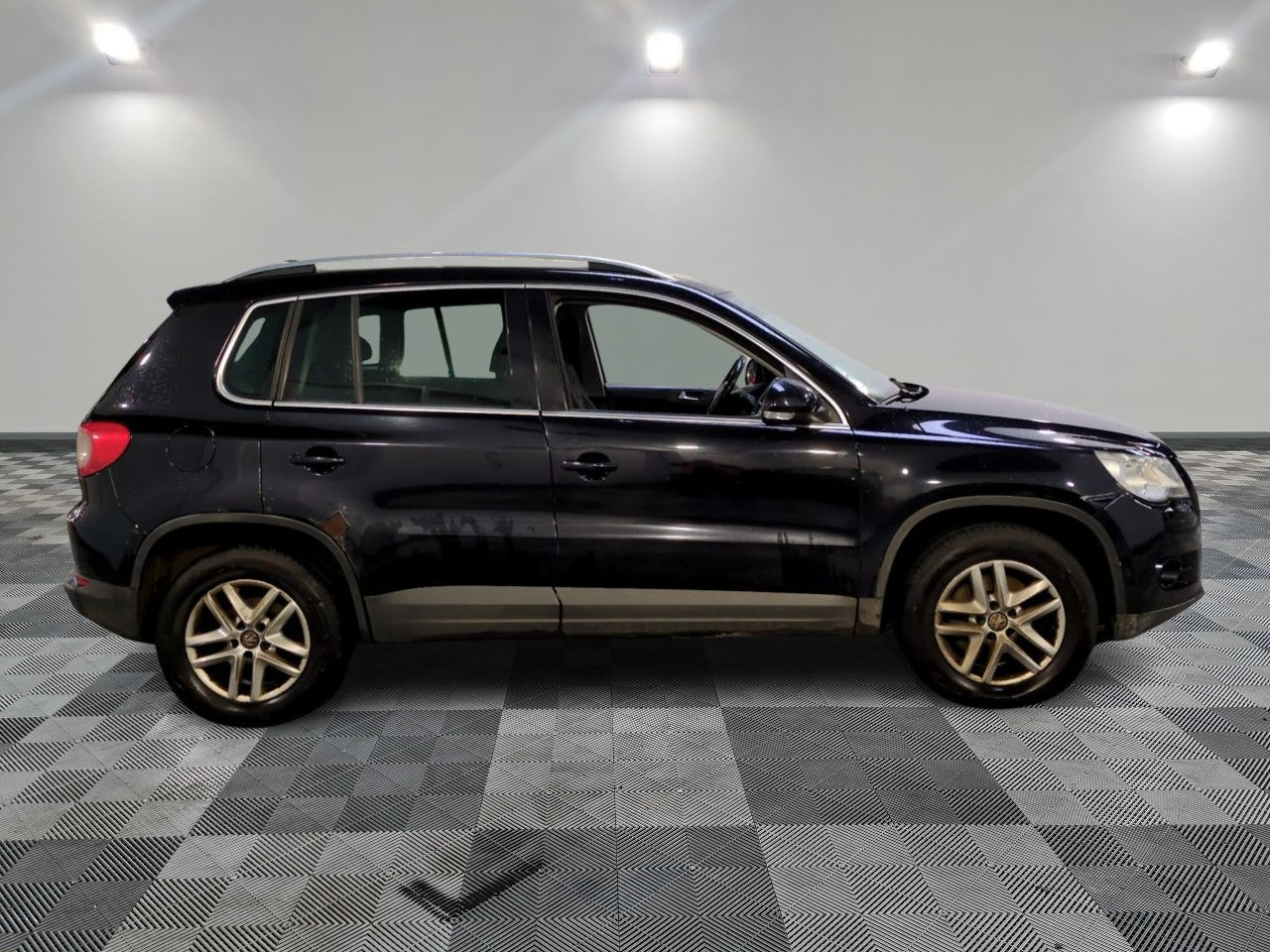 VOLKSWAGEN TIGUAN 2013
