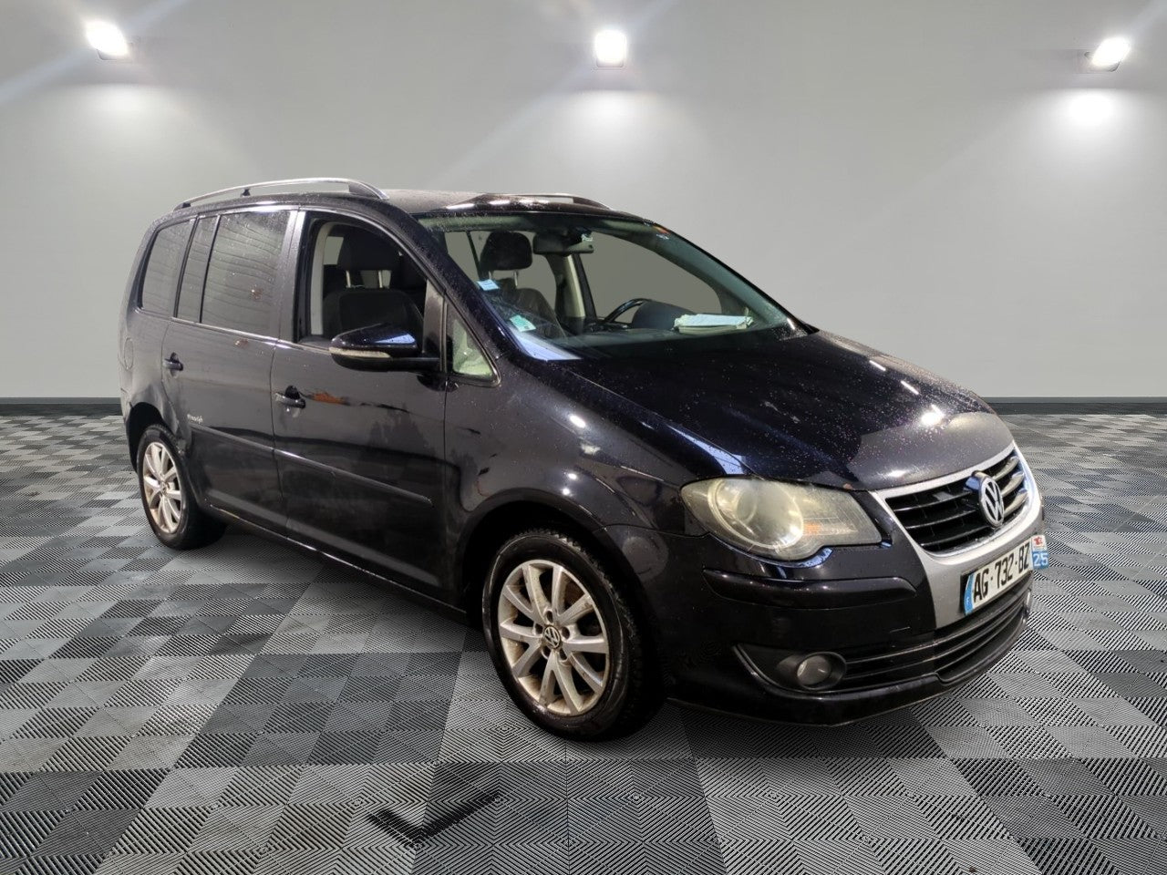 VOLKSWAGEN TOURAN 2009