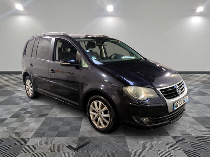 VOLKSWAGEN TOURAN 2009