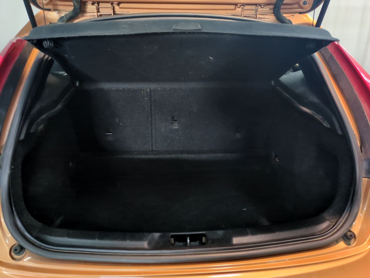 VOLVO V40 CROSS 2013