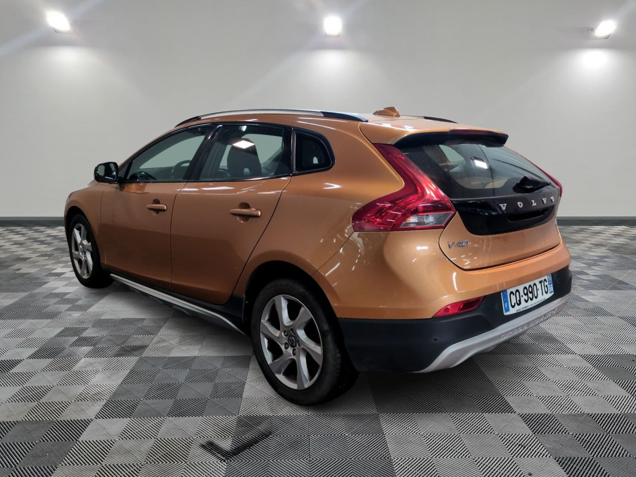 VOLVO V40 CROSS 2013