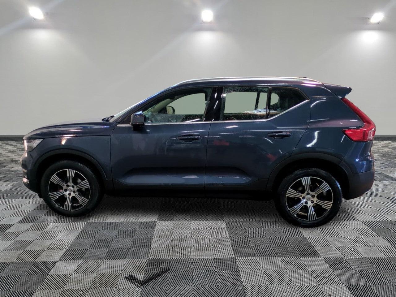VOLVO XC40 2019