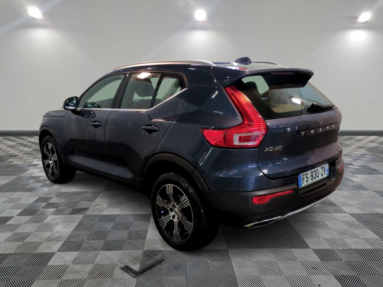 VOLVO XC40 2019
