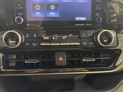 TOYOTA HIGHLANDER XLE 2021