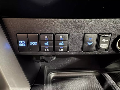 TOYOTA RAV4 XLE 2017