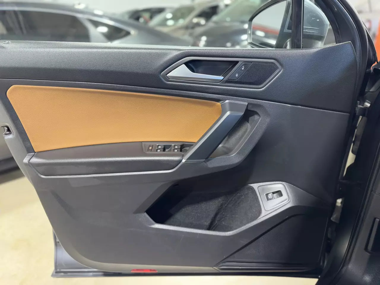 VOLKSWAGEN TIGUAN 2020