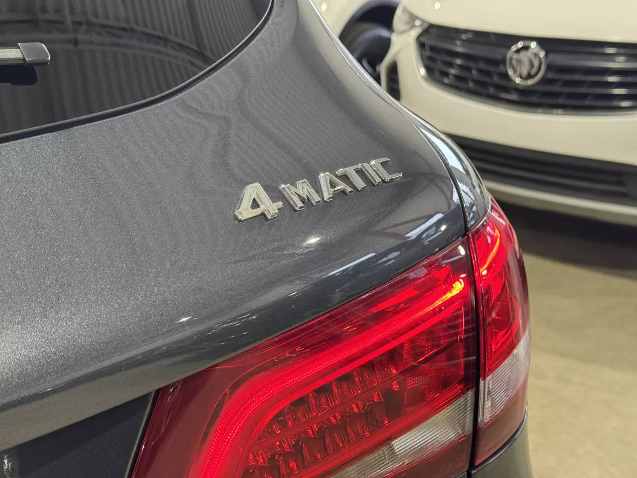 MERCEDES-BENZ GLC 2016