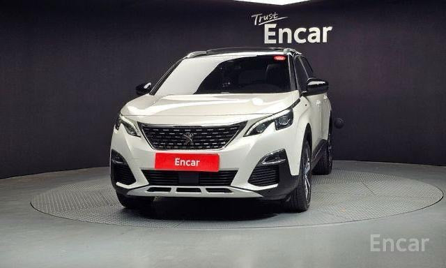 PEUGEOT 5008 2018