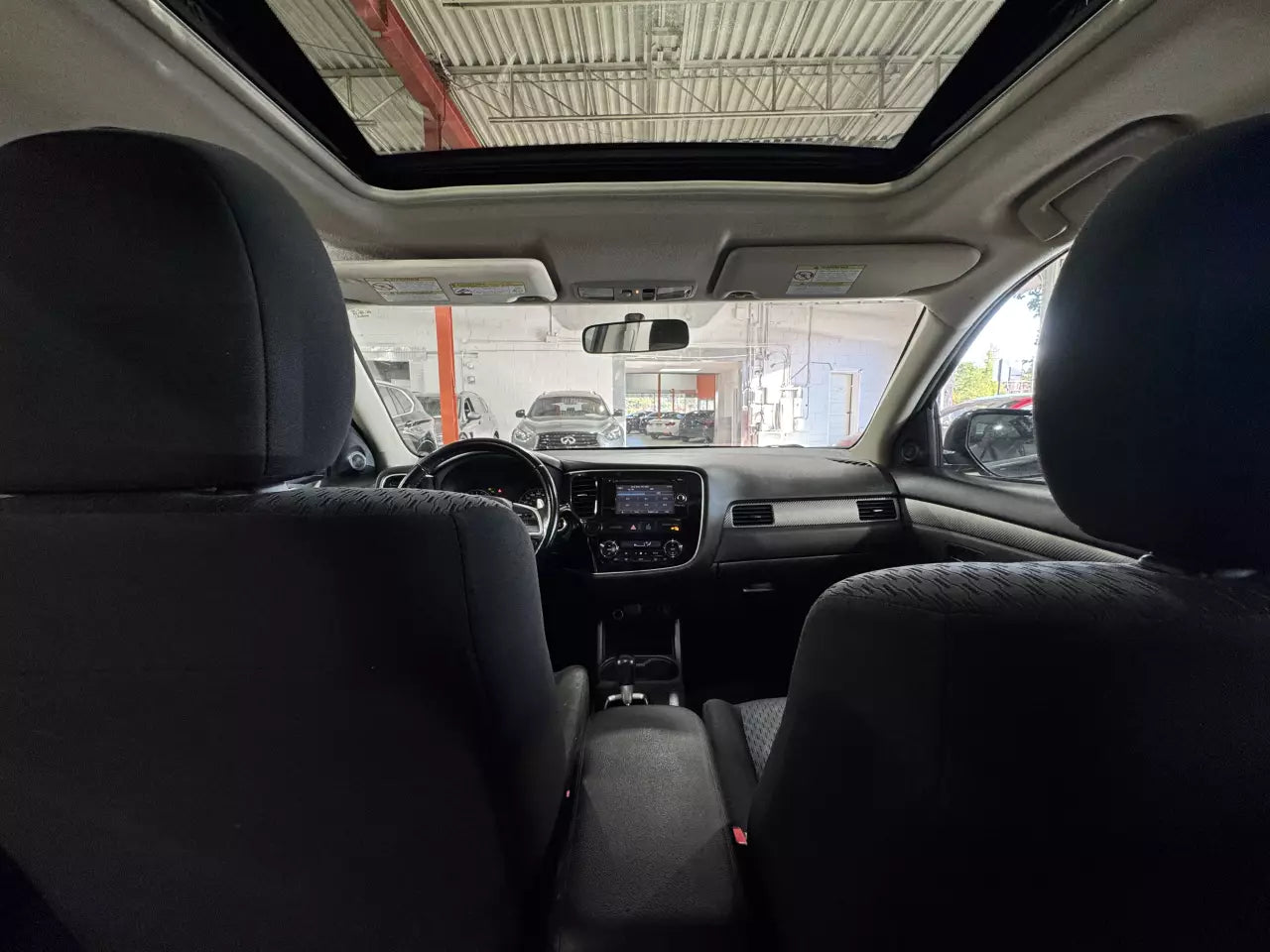 MITSUBISHI OUTLANDER 2014