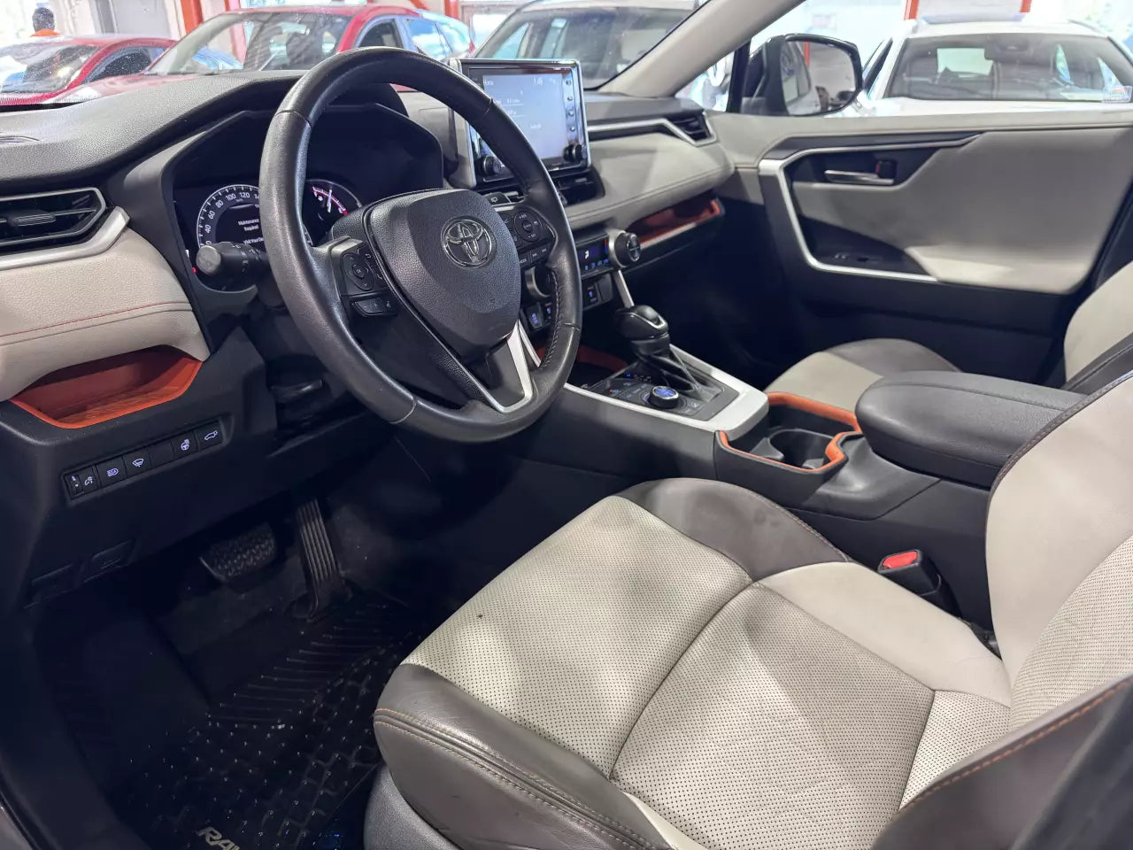 TOYOTA RAV4 2020