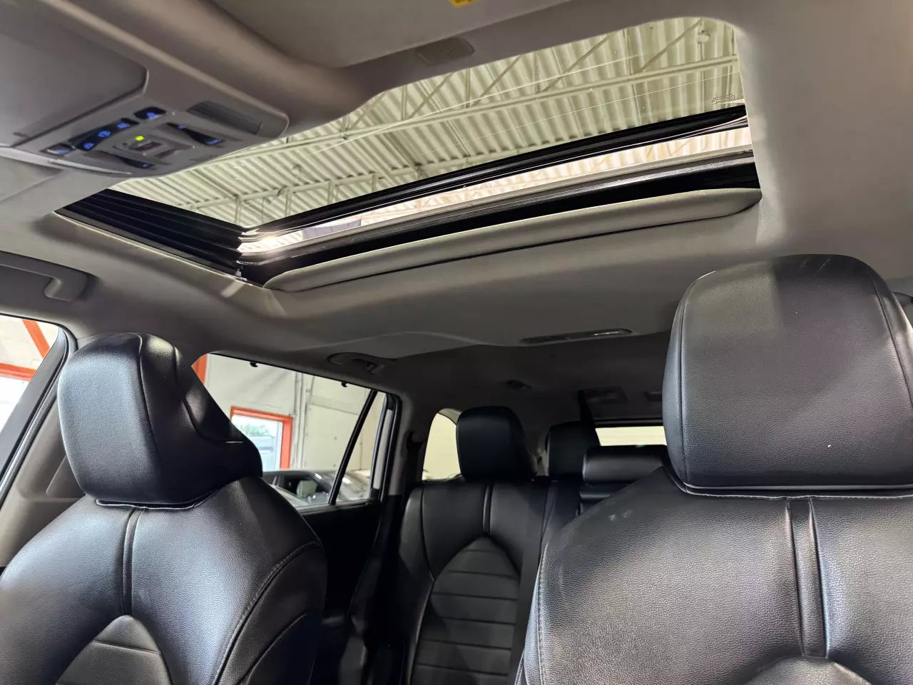 TOYOTA HIGHLANDER XLE 2021 HYBRIDE